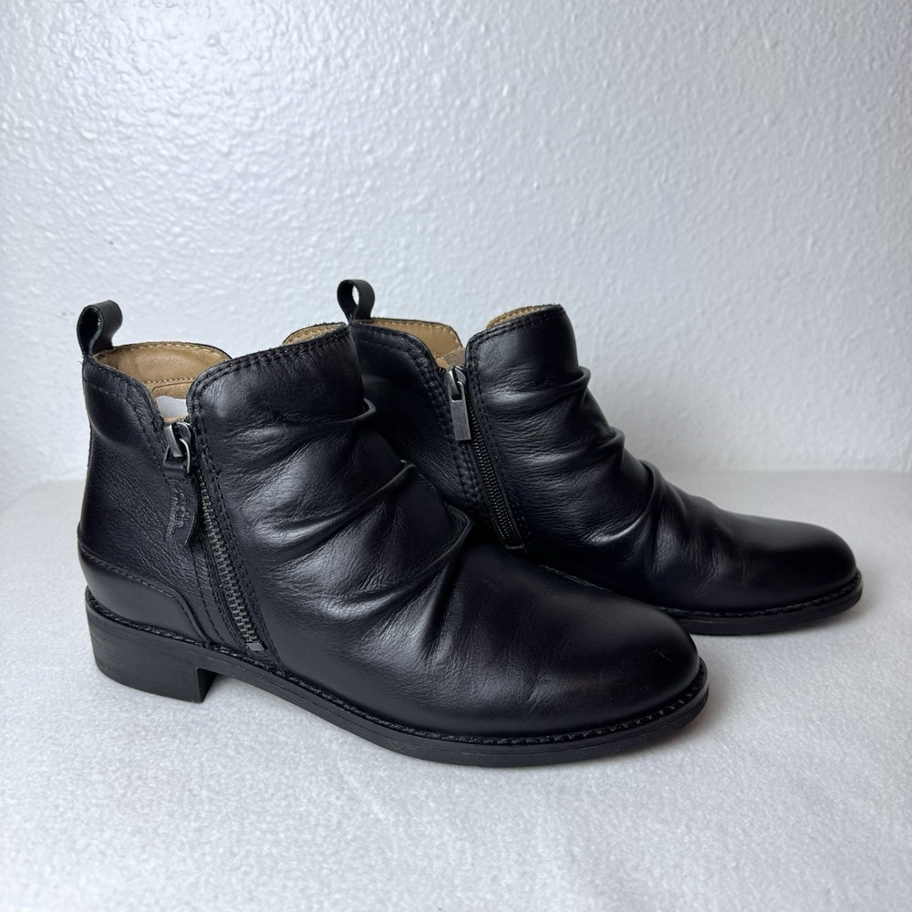 New Earth Nadya Boots Black Women's Size 6.5 Leather M Ankle Booties Zip Side